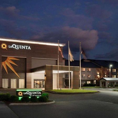 La Quinta Inn & Suites By Wyndham Springfield Bagian luar foto