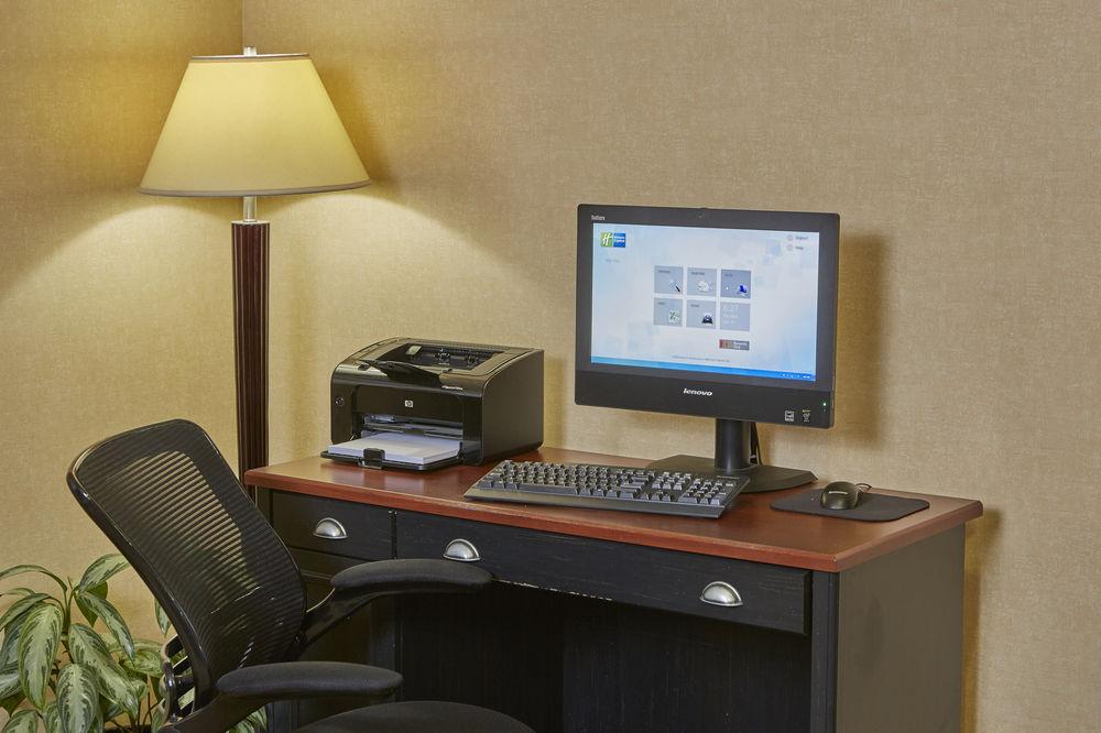 La Quinta Inn & Suites By Wyndham Springfield Bagian luar foto